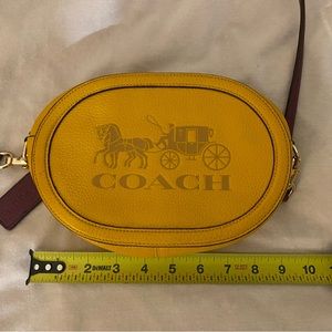 Like new Coach crossbody in mustard pebble leather.